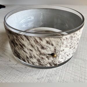 Elegant Thick Clear Glass Bowl with Cowhide Banding